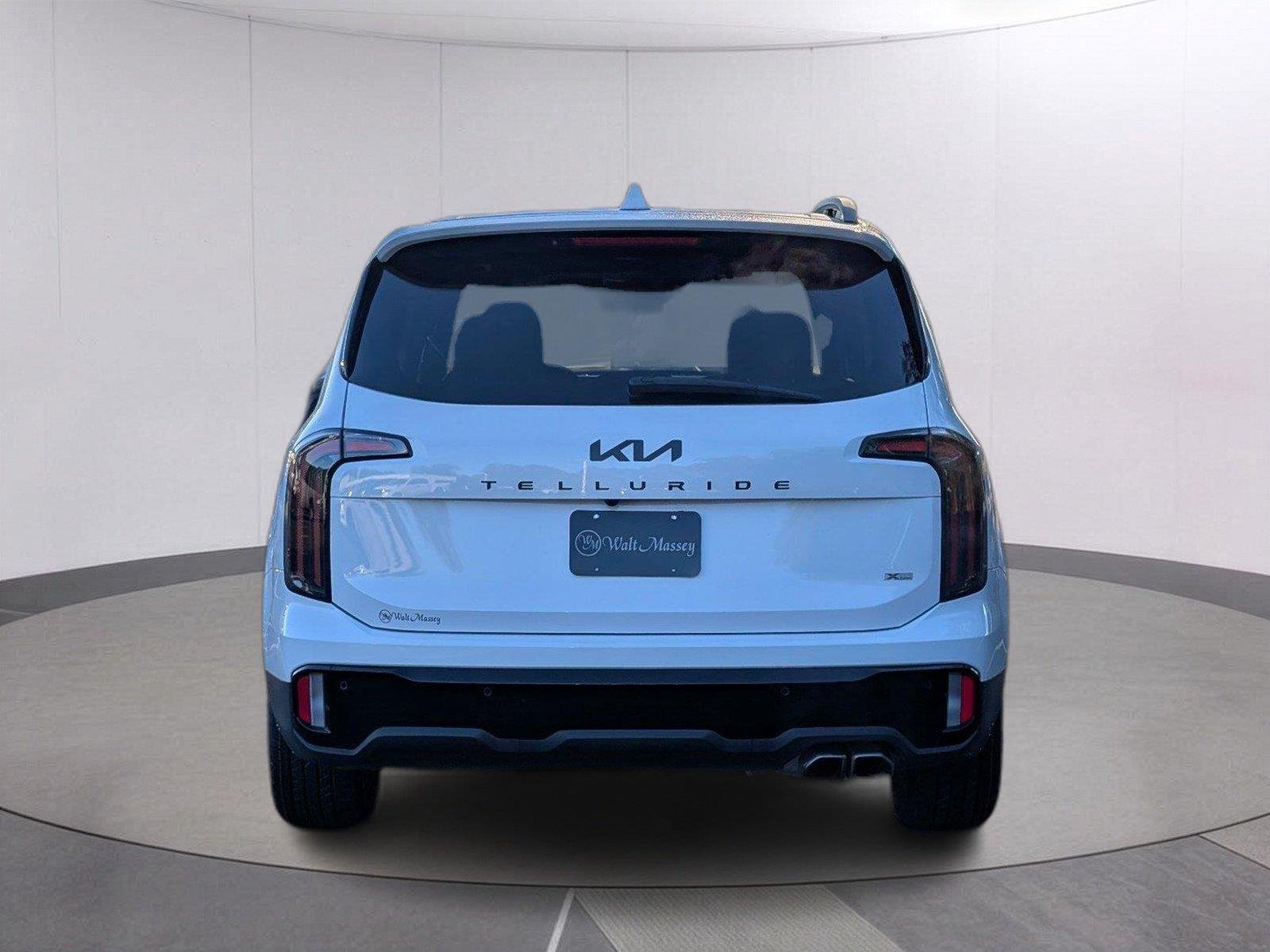 Used 2025 Glacial White Pearl Kia SX-Prestige X-Line image 4