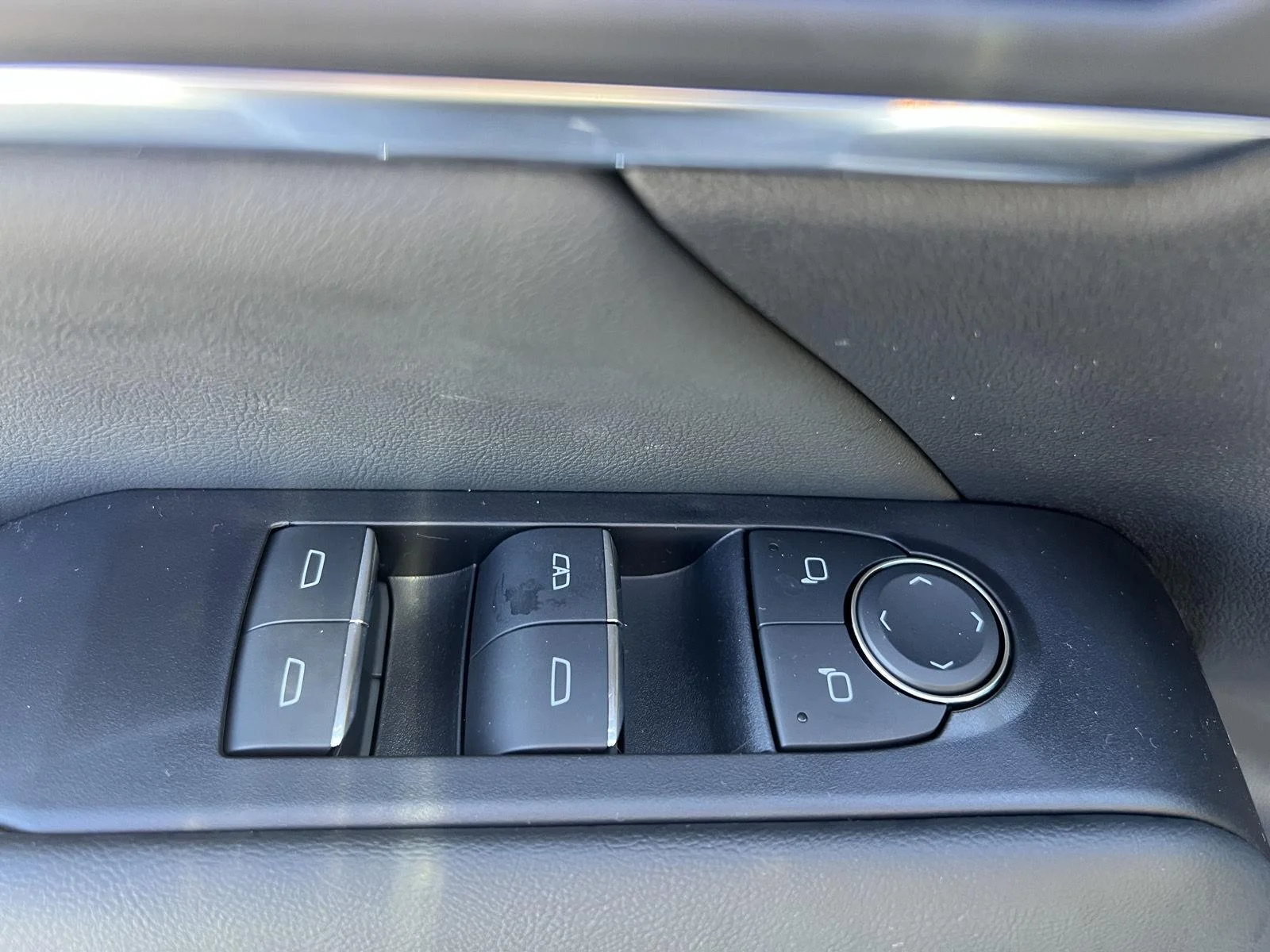 2027 GMC Terrain Denali - Photo 27