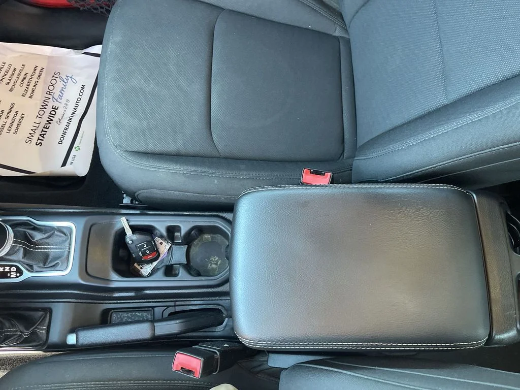 Used 2021 Red Jeep Unlimited Sahara image 24
