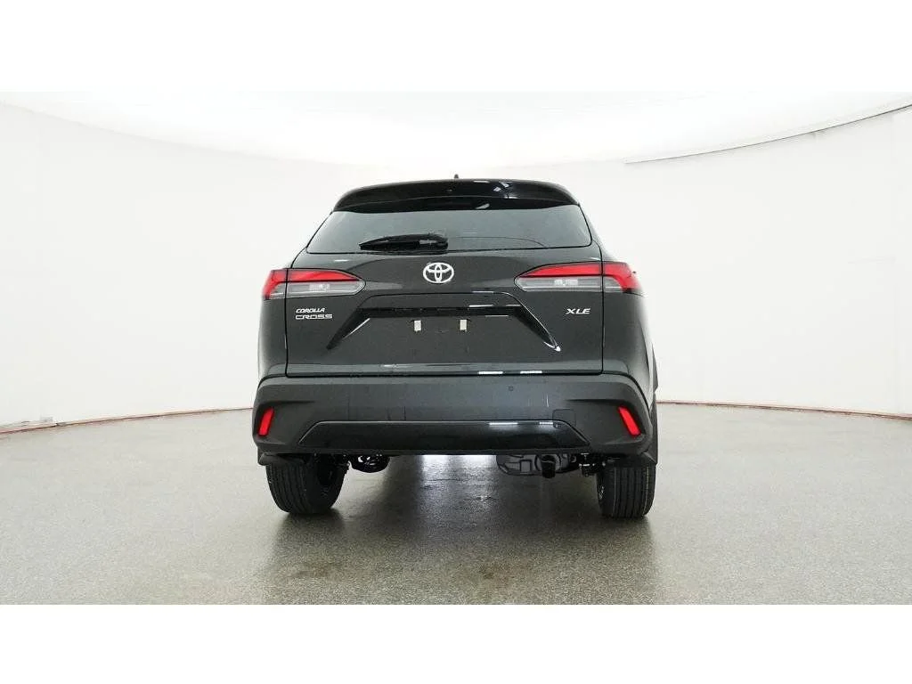 New 2026 Jet Black Toyota XLE image 30