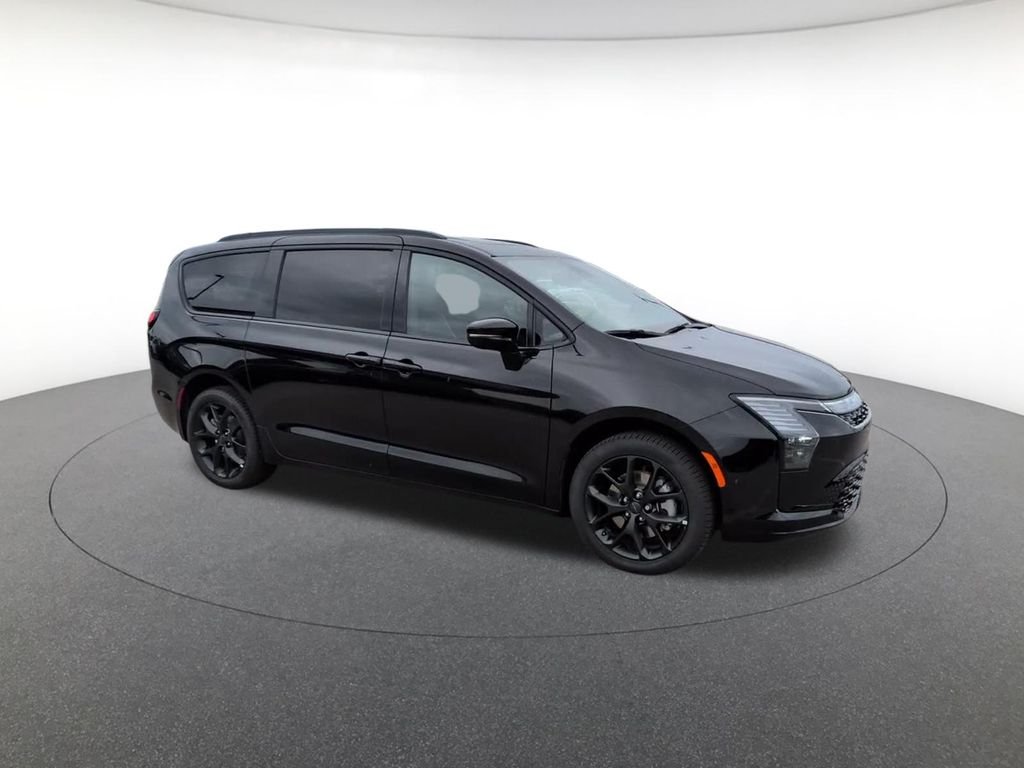 New 2027 Black Chrysler Limited image 4