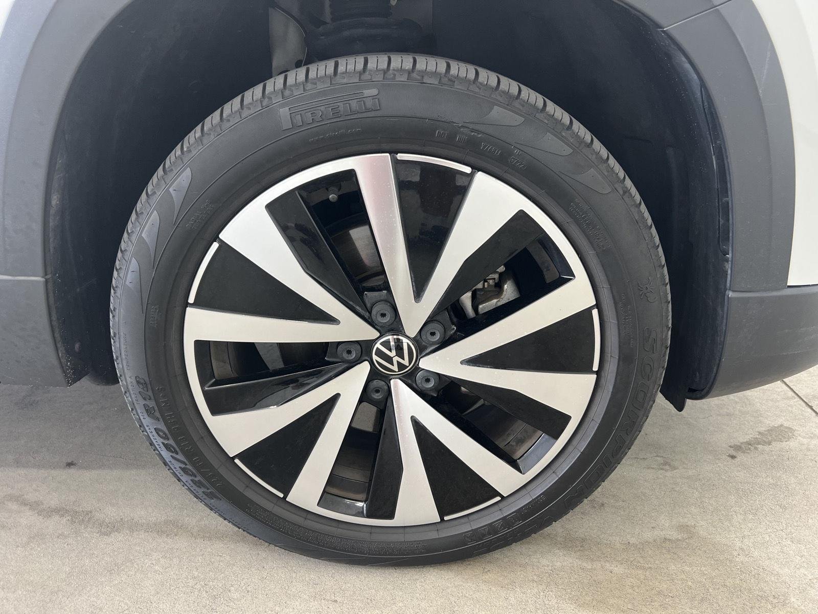 2023 Volkswagen Taos SE - Photo 8