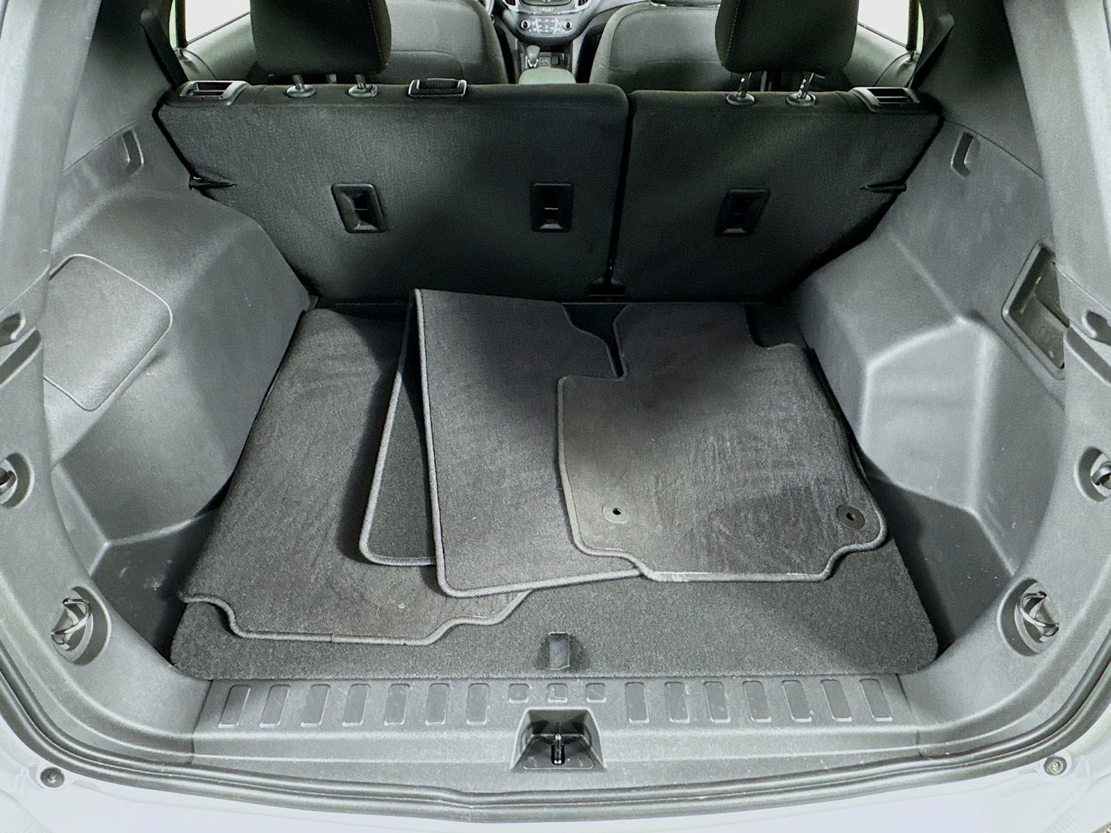 Used 2023 Summit White Chevrolet LT image 21