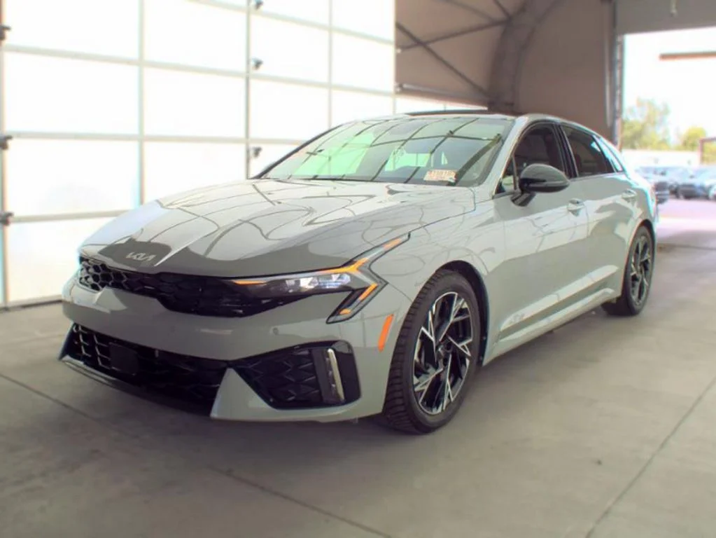Used 2025 Gray Kia GT-Line image 2