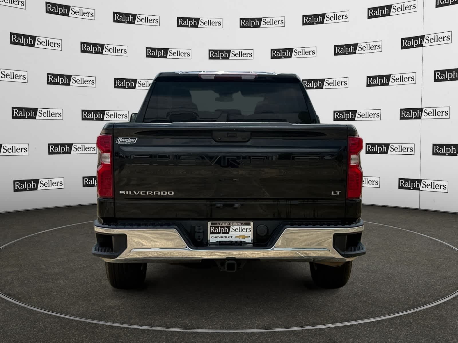 Used 2023 BLACK Chevrolet LT image 5