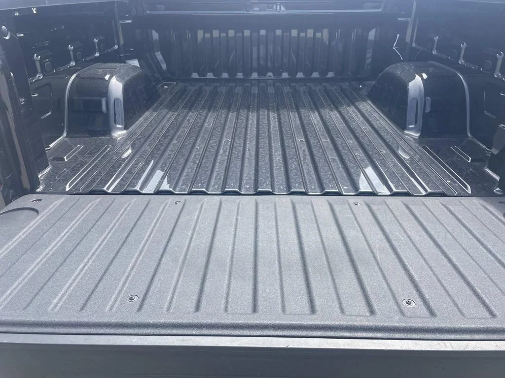 2023 Chevrolet Silverado 1500 LT - Photo 8