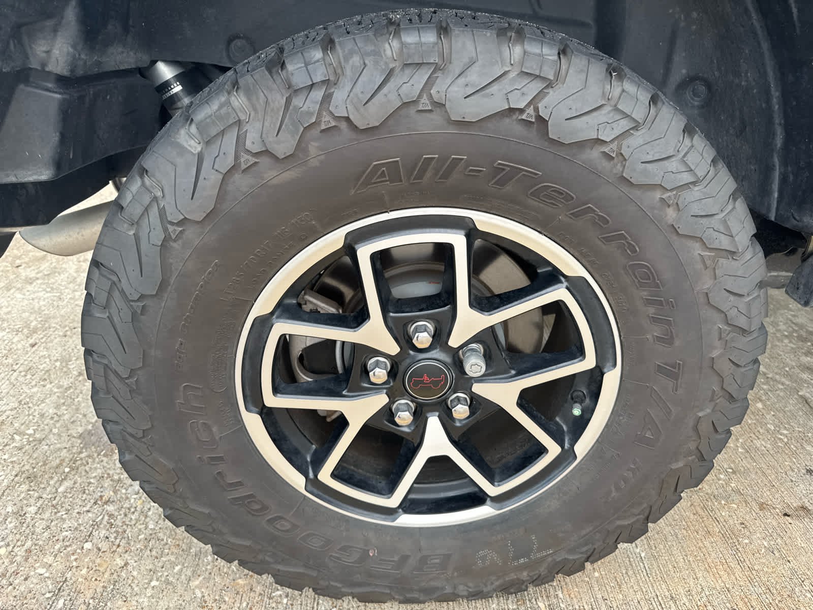 Used 2025 41 Jeep Rubicon image 14