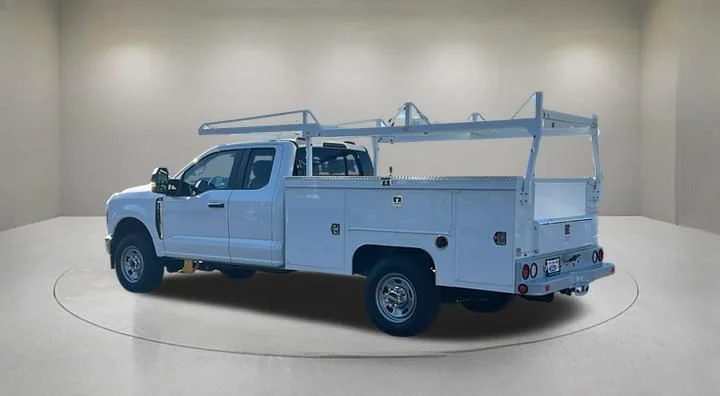 New 2026 Oxford White Ford F-350® XL image 4