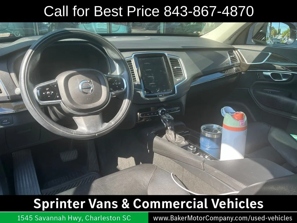 Used 2018 Black Volvo T5 Momentum image 8