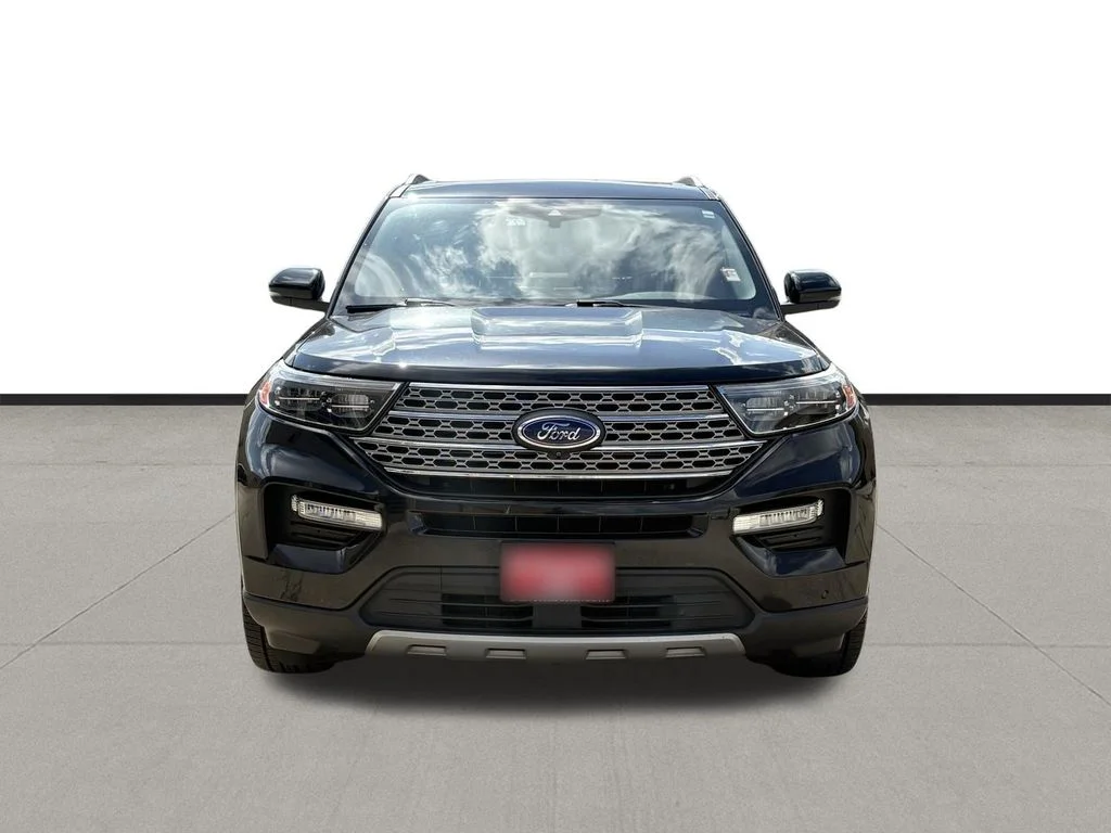 Used 2022 Black Metallic Ford Limited image 2