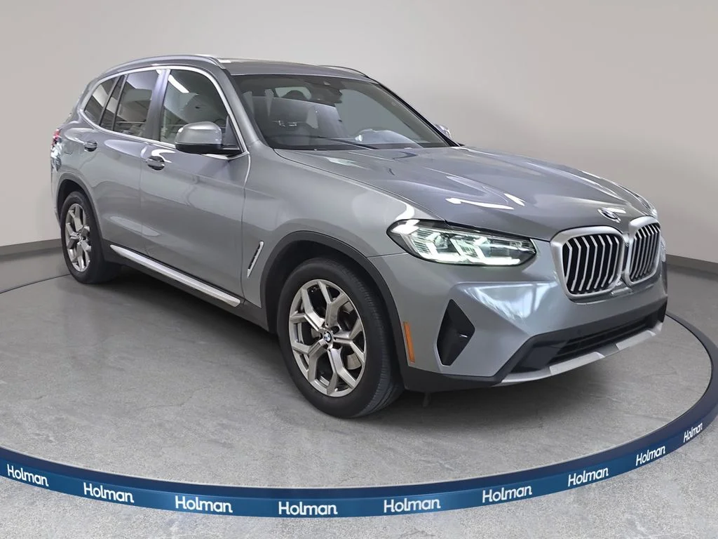 Used 2024 Skyscraper Gray Metallic BMW sDrive30i image 4