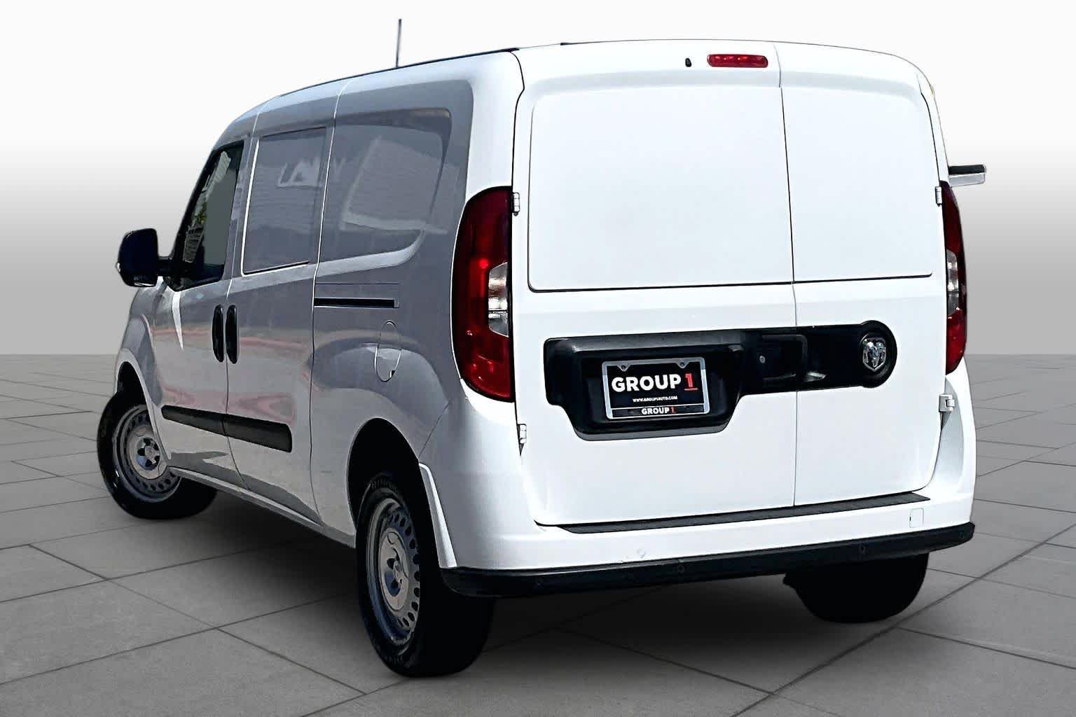 Used 2022 Bright White Ram Tradesman image 12