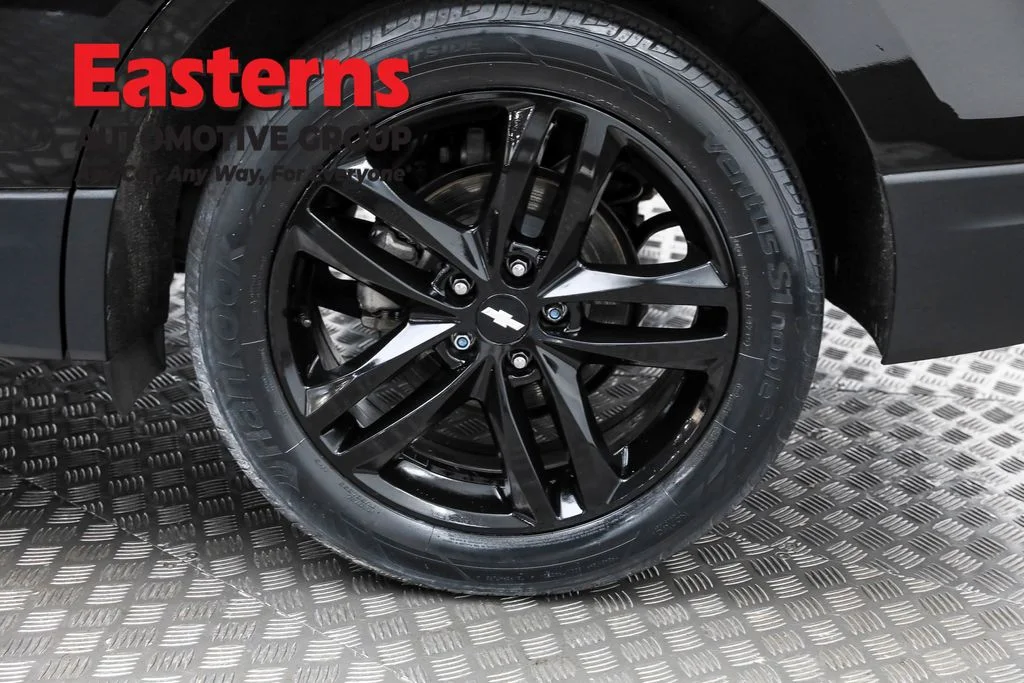 Used 2021 Black Chevrolet LT image 32