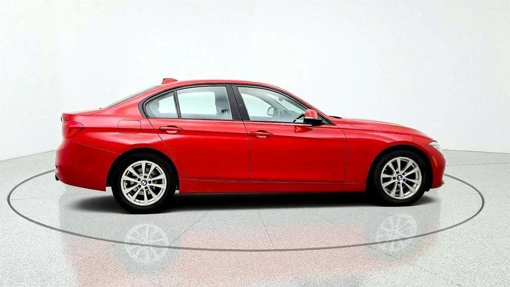 Used 2016 Melbourne Red Metallic BMW Sdn 320i xDrive AWD w/ Premium Pkg & Heated Seats image 4