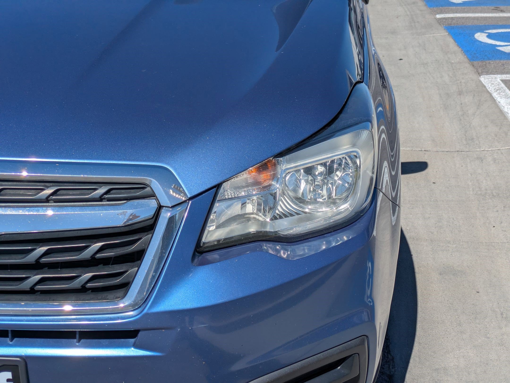 Used 2018 Quartz Blue Pearl Subaru 2.5i image 9