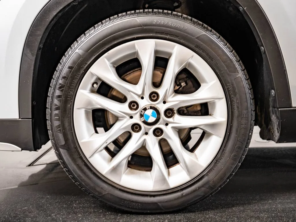 Used 2015 Glacier Silver Metallic BMW xDrive28i image 13