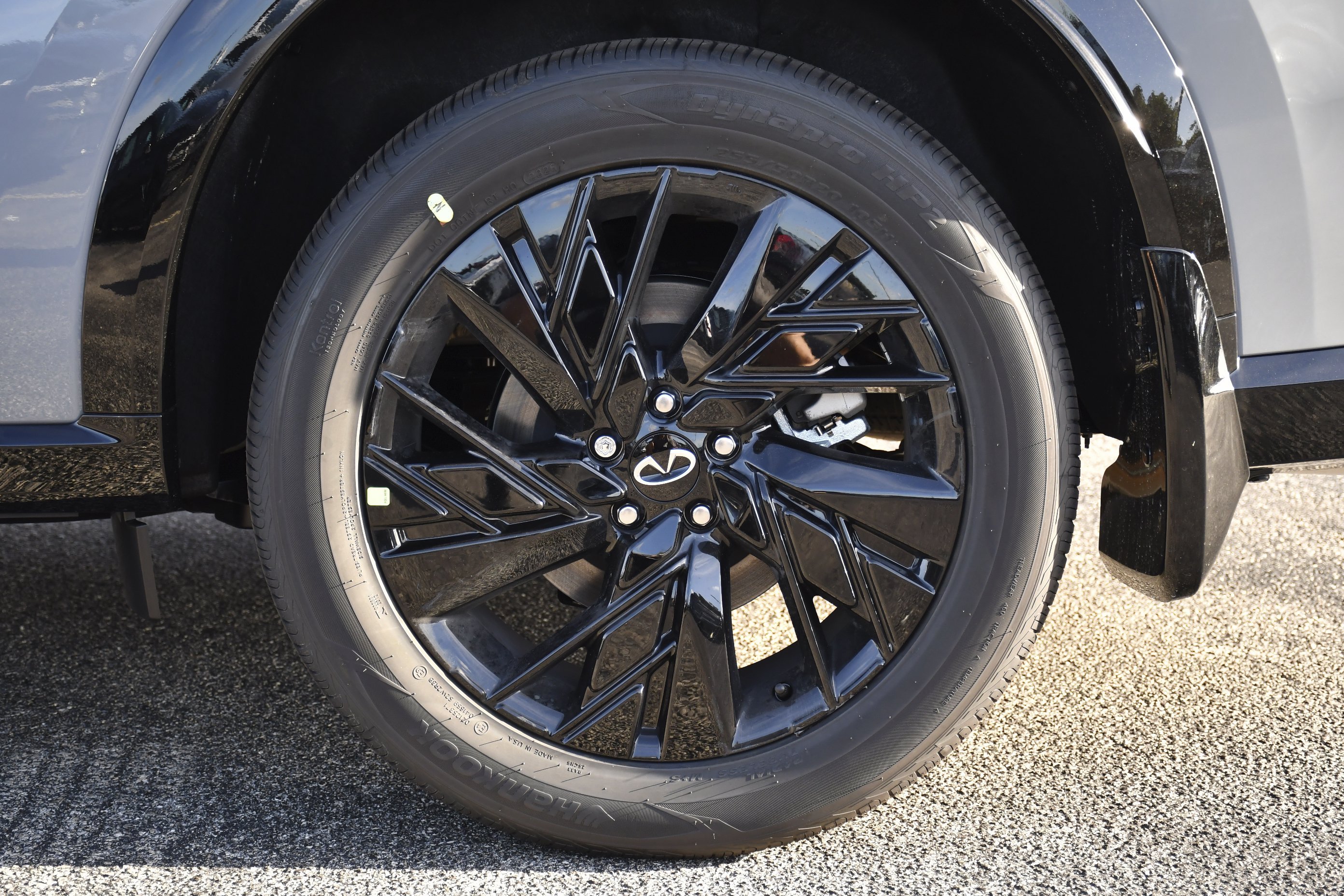 New 2027 HARBOR GRAY INFINITI Sport AWD image 34