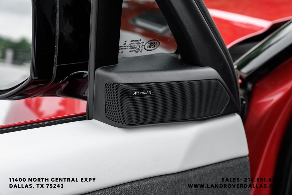 Used 2023 Firenze Red Metallic Land Rover SE Dynamic image 50