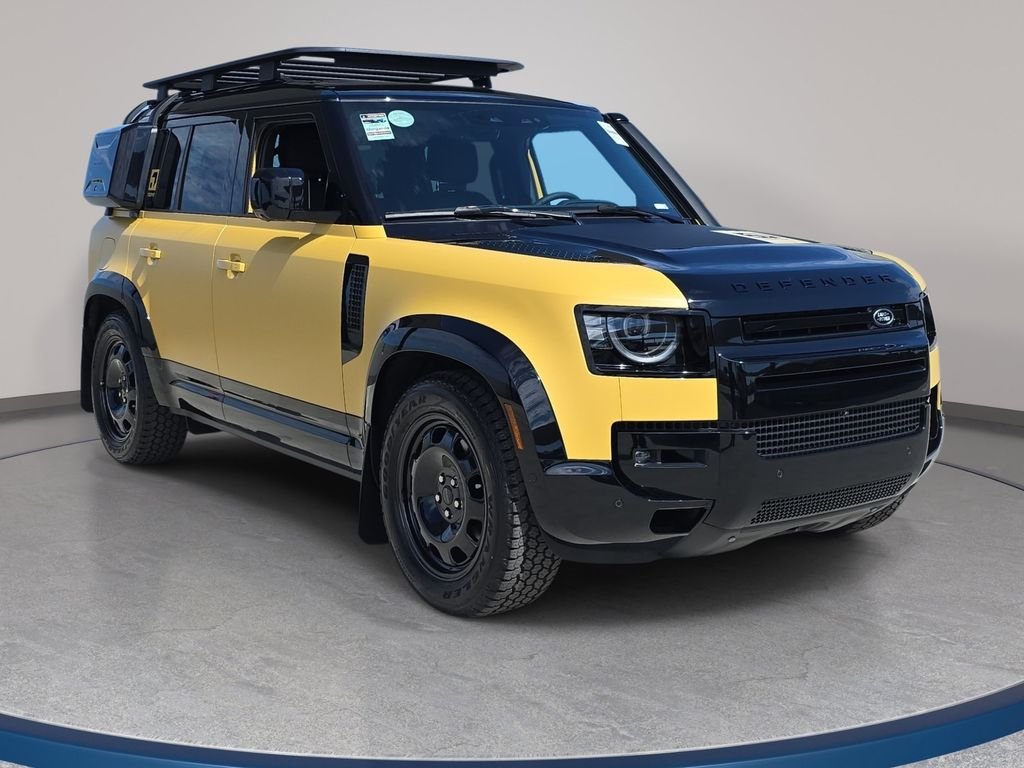New 2026 Deep Sandglow Yellow Land Rover Trophy Edition Deep Sandglow image 3