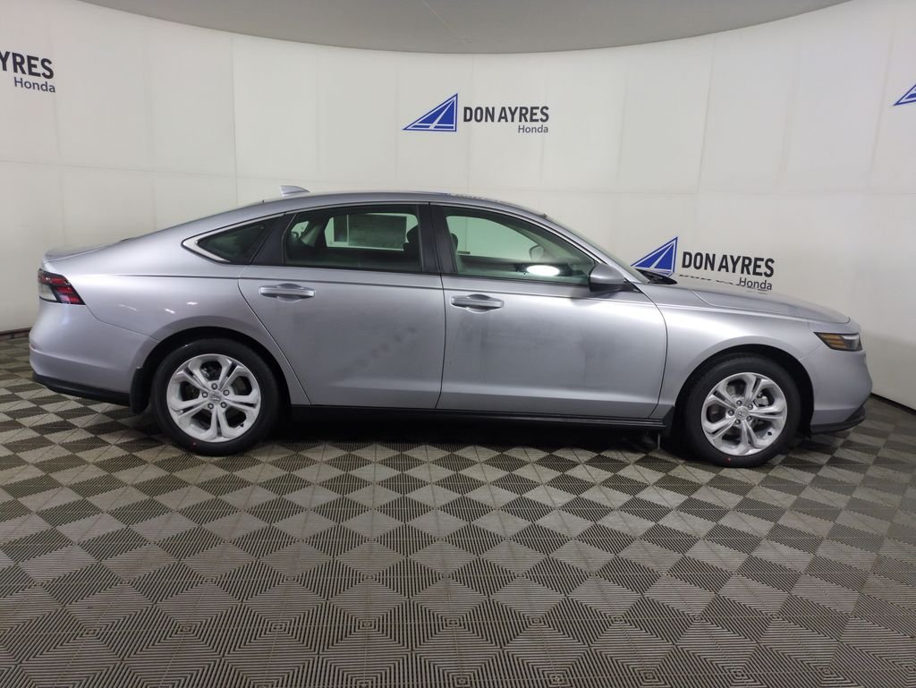2026 Honda Accord LX - Photo 6