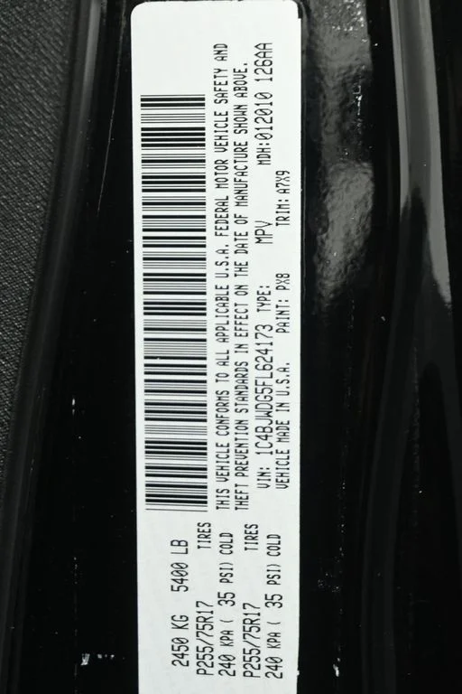 Used 2015 Black Jeep Unlimited Sport image 33