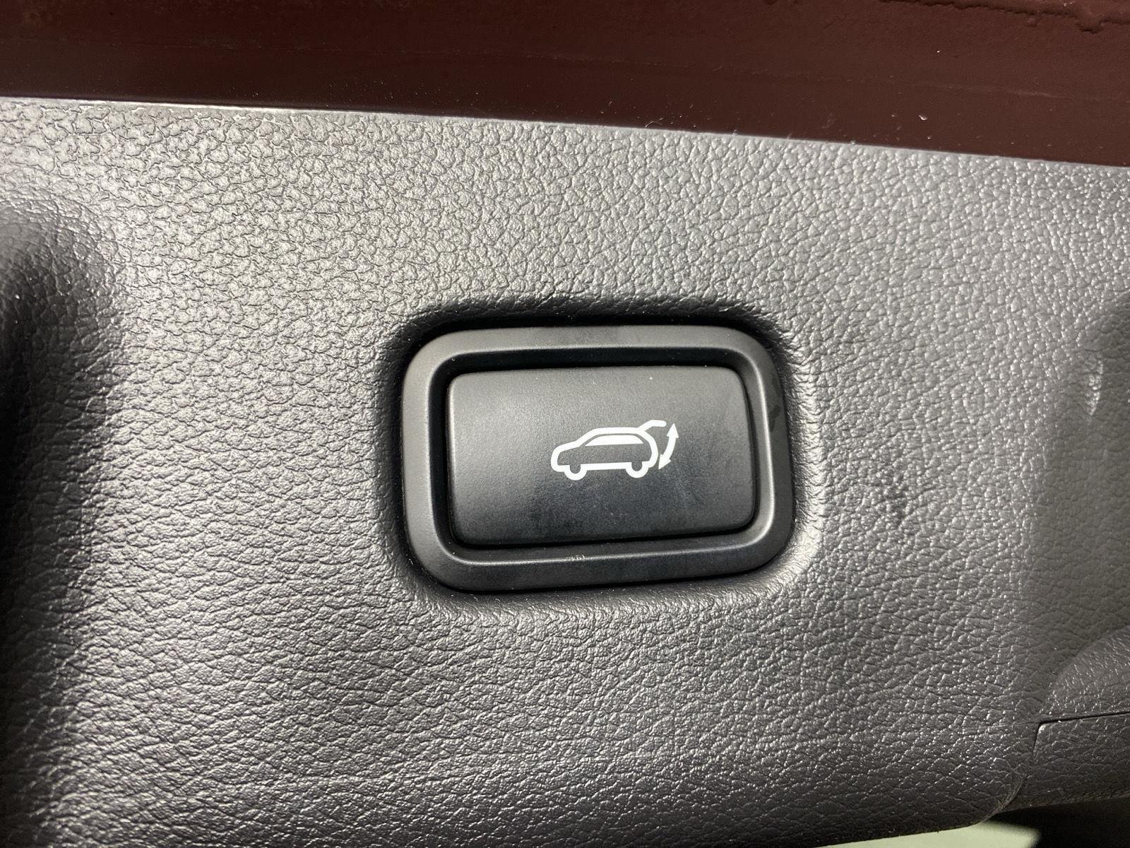 Used 2023 Sierra Burgundy Hyundai Limited image 32