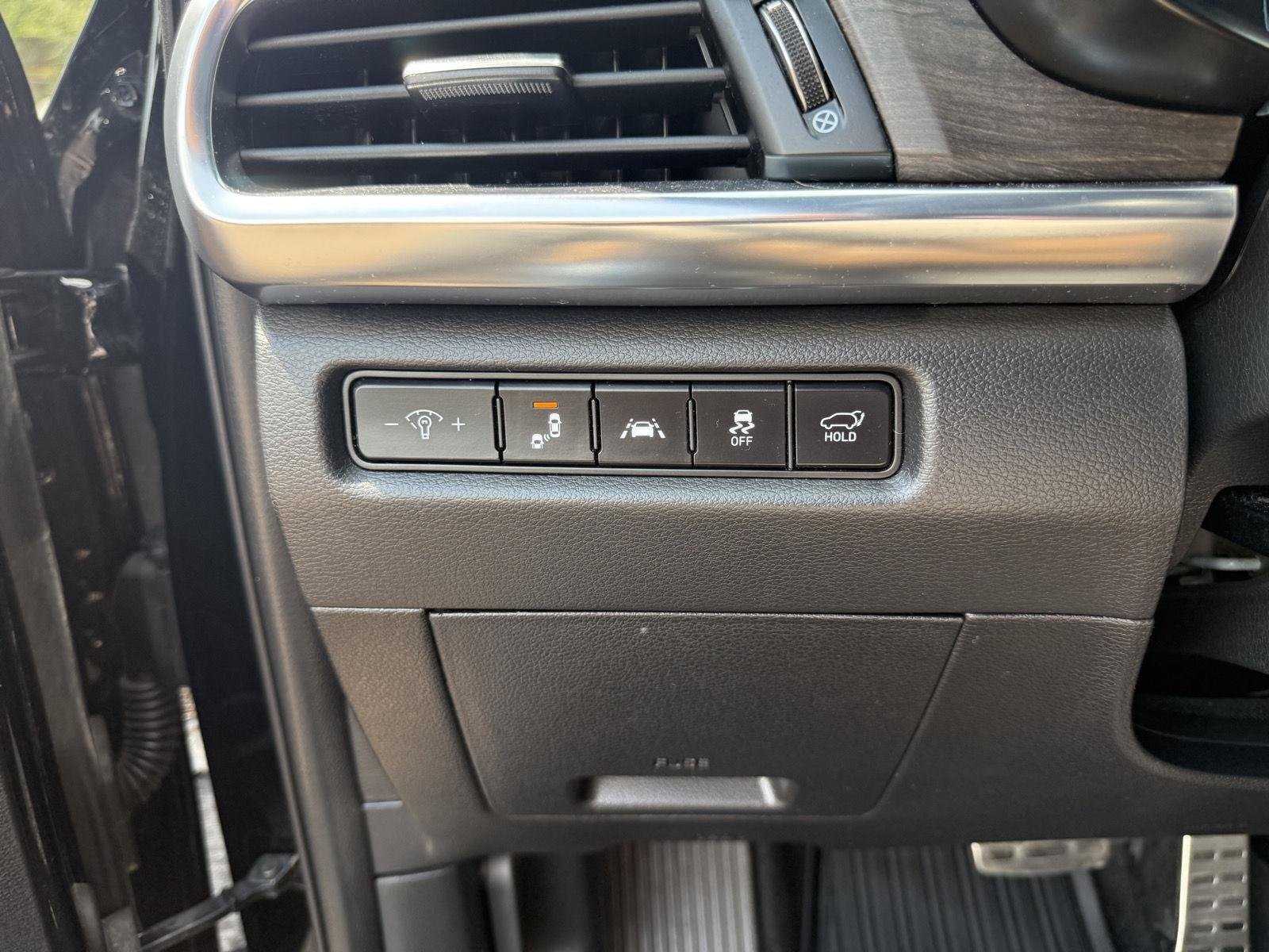Used 2022 Ebony Black Kia SX image 23