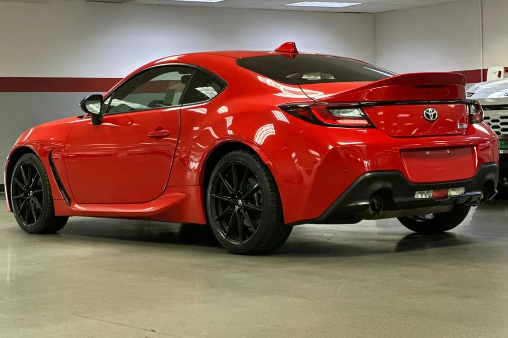 2023 Toyota GR86 Premium | CarEdge | CarEdge