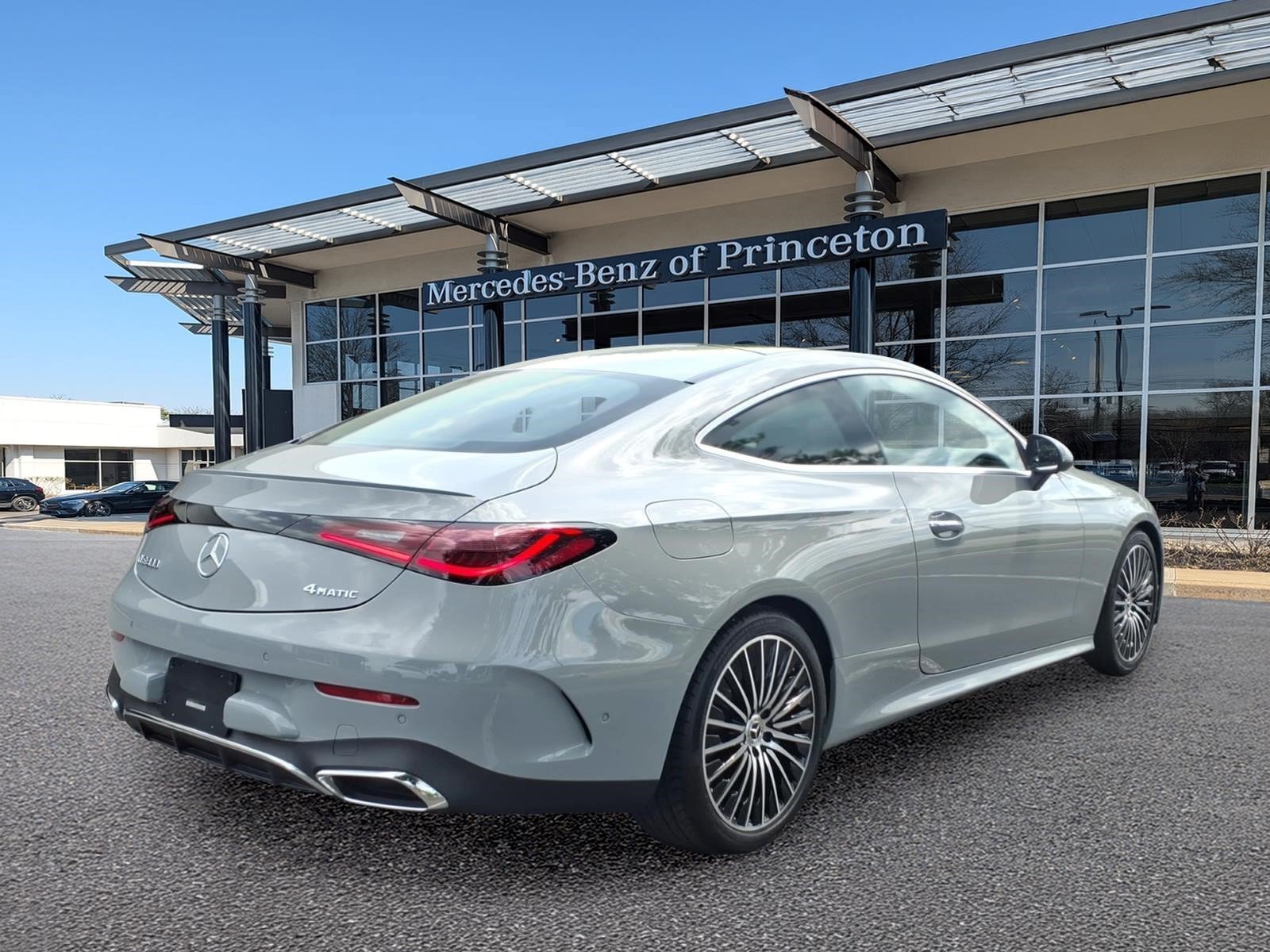 Certified Used 2025 MANUFAKTUR Alpine Grey Metallic Mercedes-Benz CLE 300 4MATIC® Coupe image 3
