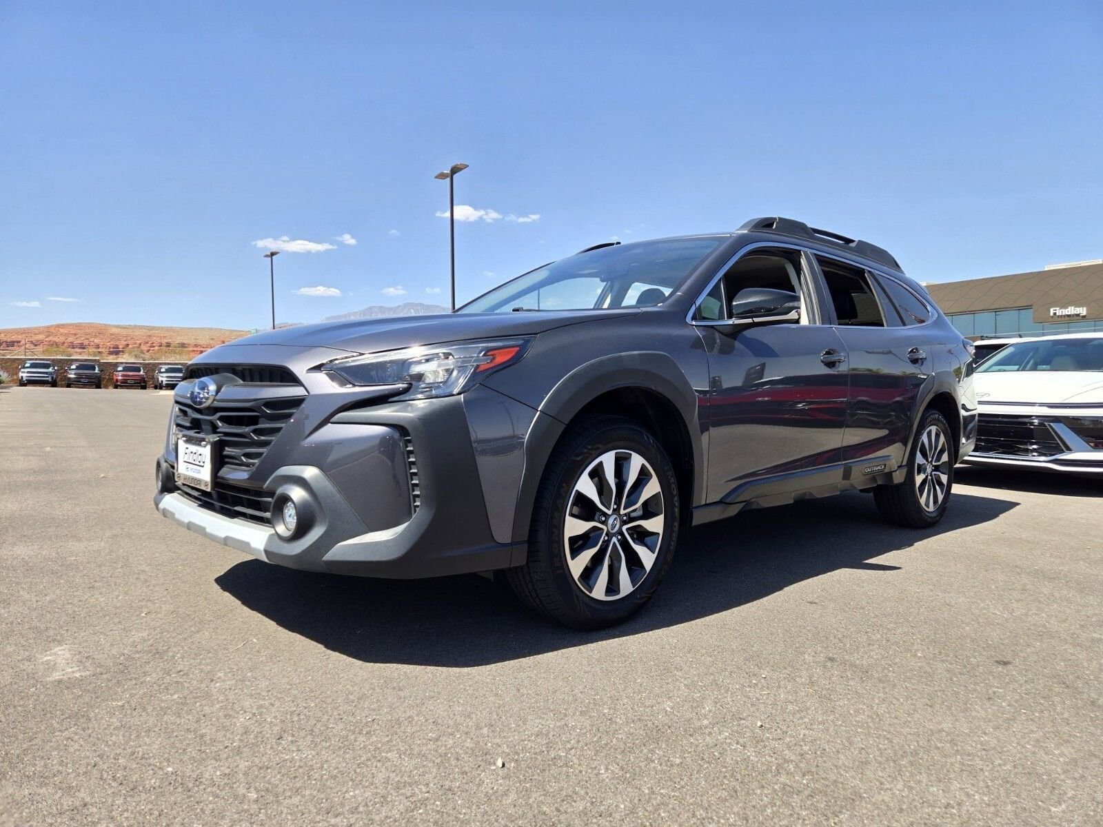2023 Subaru Outback Limited's photo