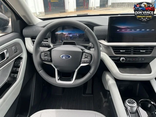 New 2026 Carbonized Gray Metallic Ford Platinum™ image 13