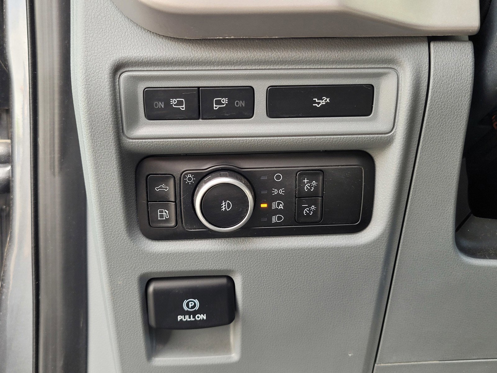 Certified Used 2023 Gray Ford  image 19