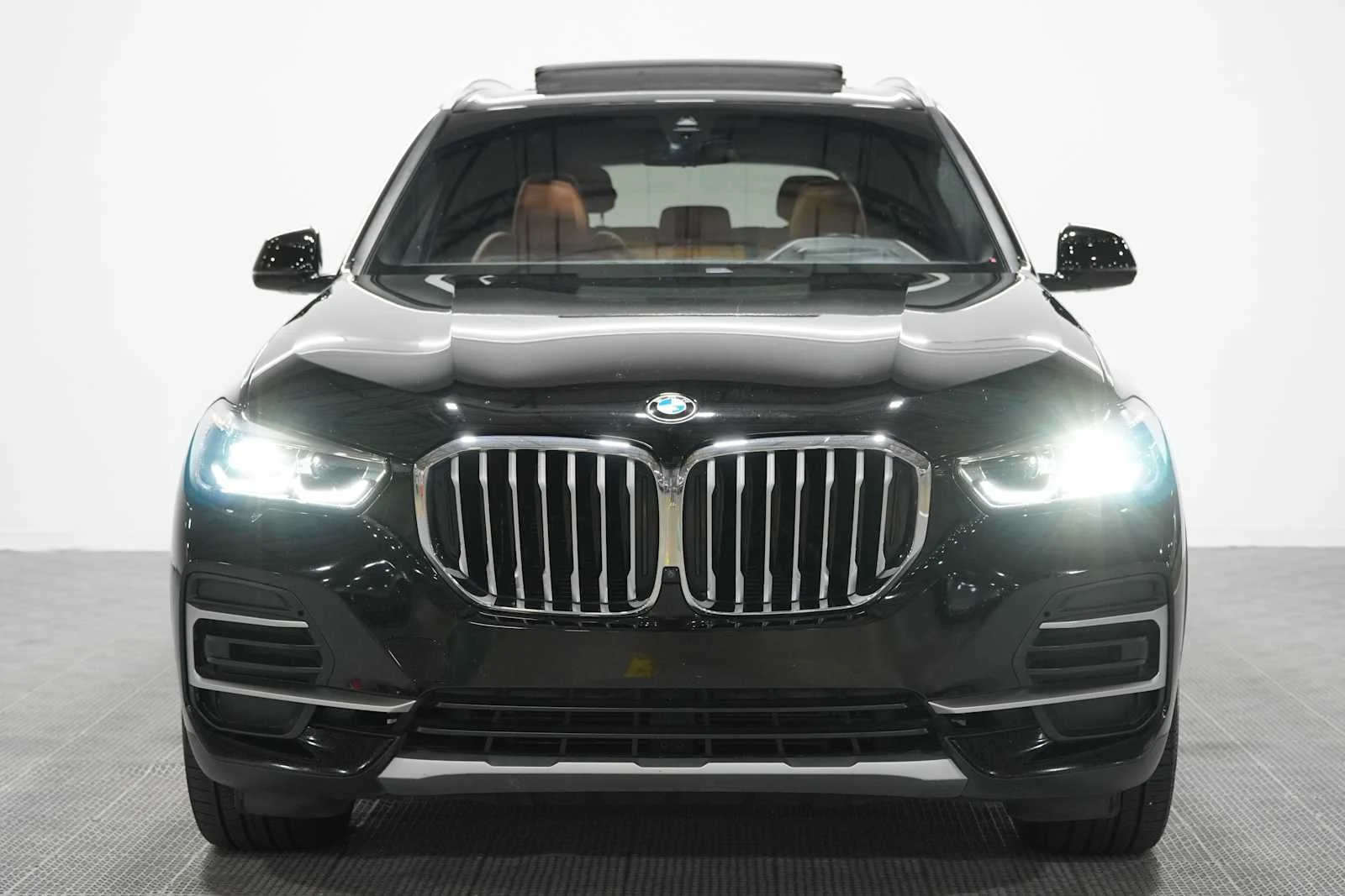 Used 2023 Jet Black BMW xDrive40i image 2