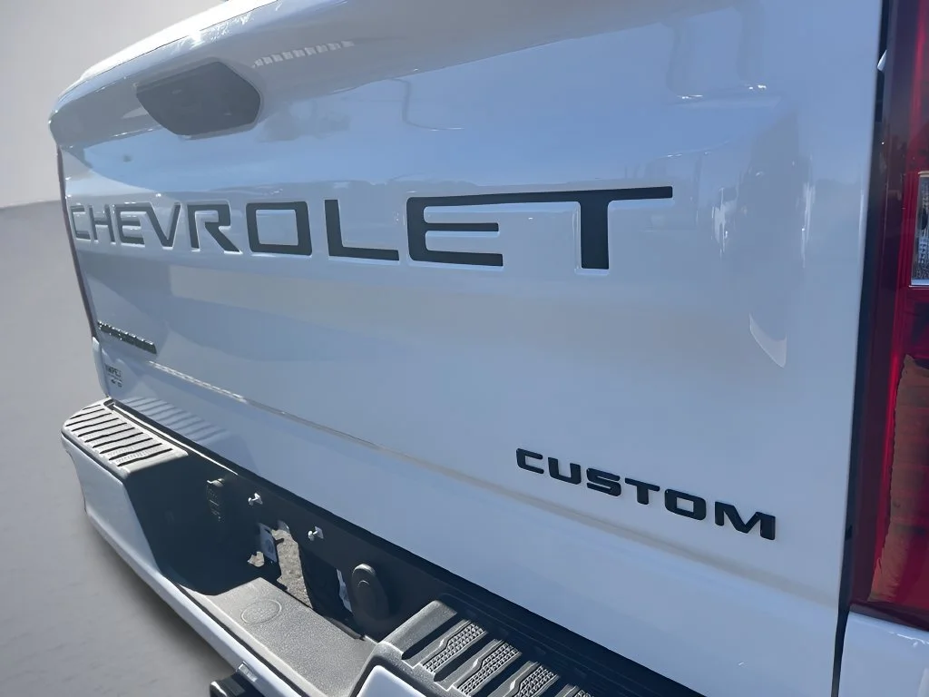Used 2025 Summit White Chevrolet Custom image 38