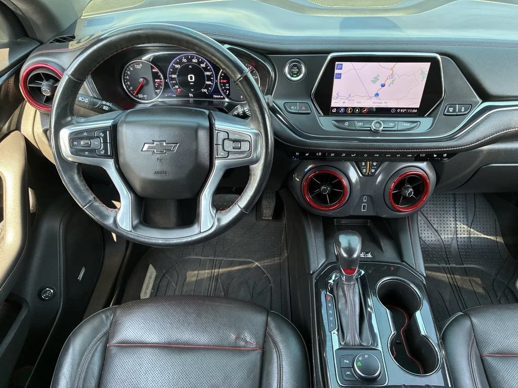 Used 2020 IRIDESCENT PEARL TRICOAT Chevrolet RS image 3