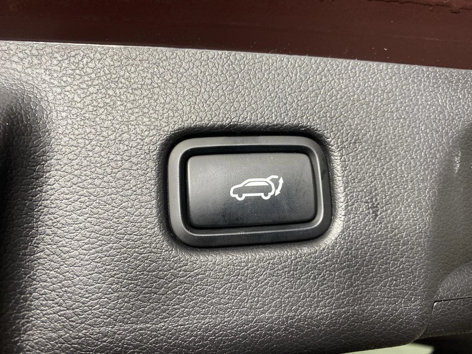 Used 2023 Sierra Burgundy Hyundai Limited image 32