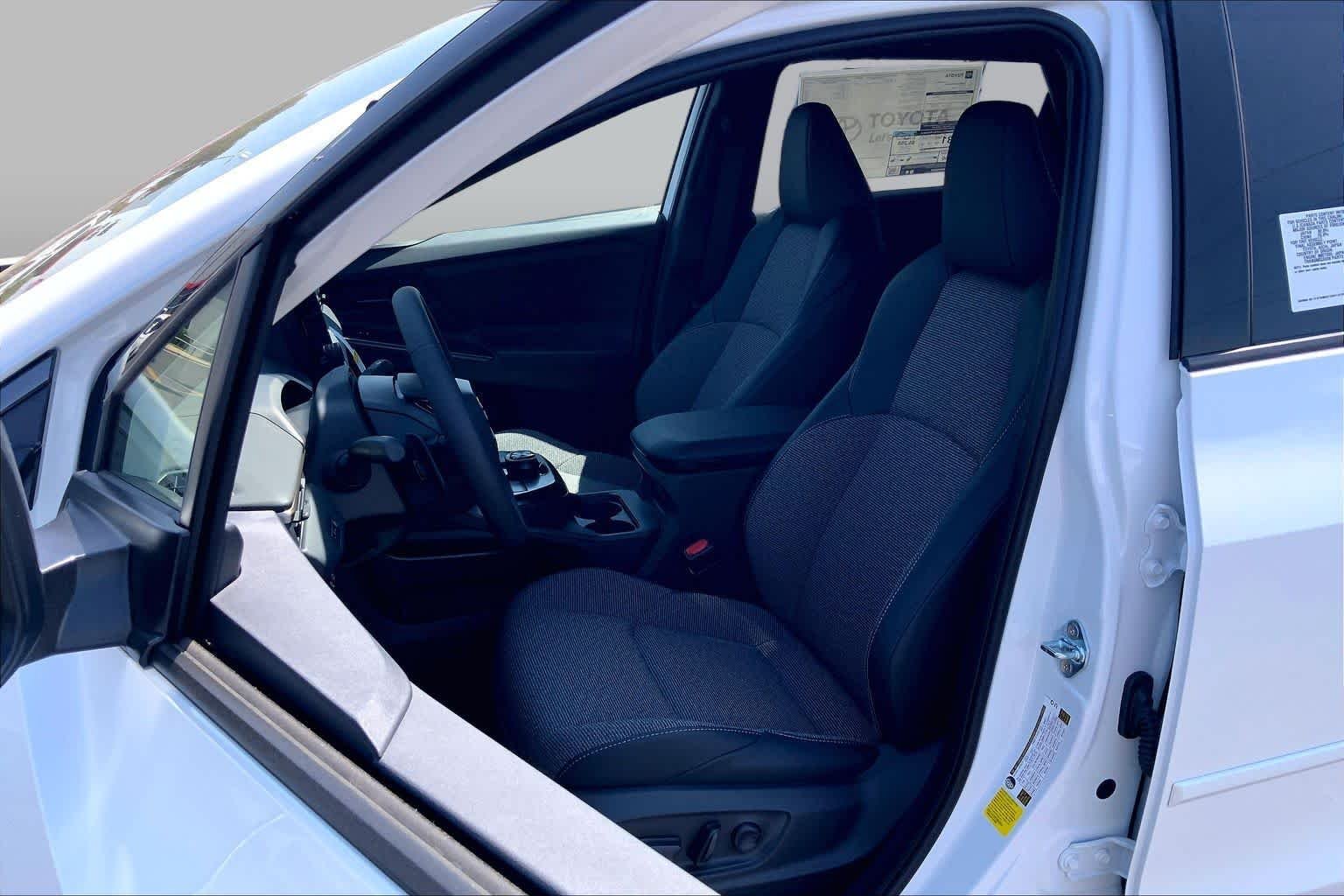 New 2026 Wind Chill Pearl Toyota XLE image 9