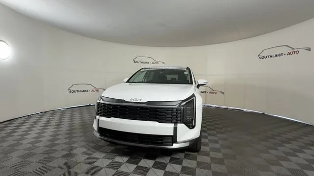 New 2026 Glacial White Pearl Kia LX image 3