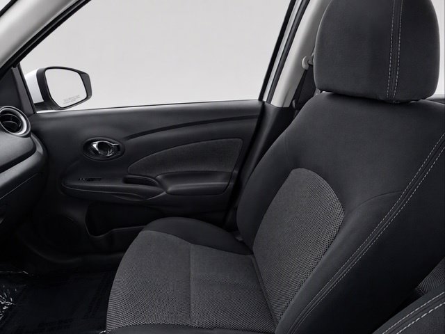 Used 2018 White Nissan 1.6 SV image 17
