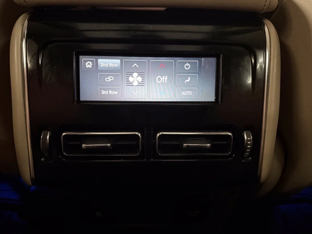Used 2020 White Lincoln Reserve image 30