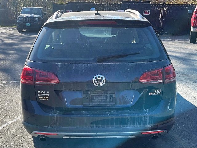 Used 2017 Black Volkswagen TSI SE image 5