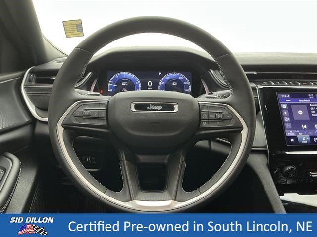 Used 2023 Diamond Black Crystal Pearlcoat Jeep Altitude image 21