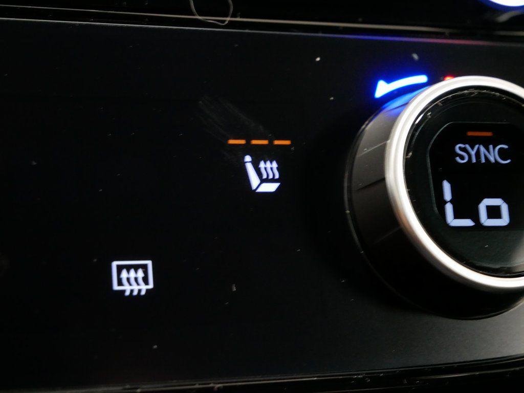 New 2026 White Hyundai SEL AWD image 24