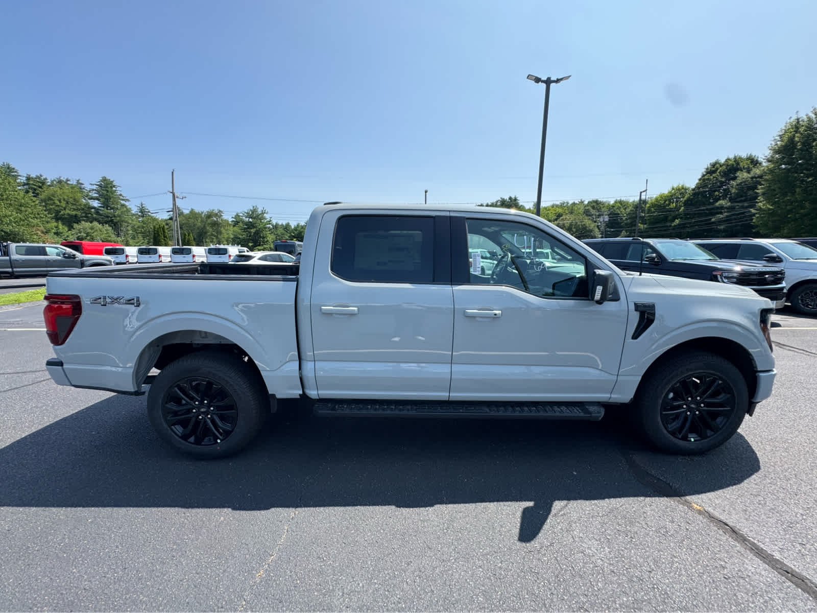 New 2026 Avalanche Ford XLT image 7