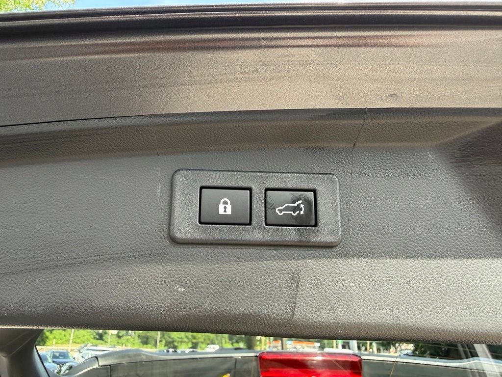 Used 2025 Gray Subaru Limited image 31