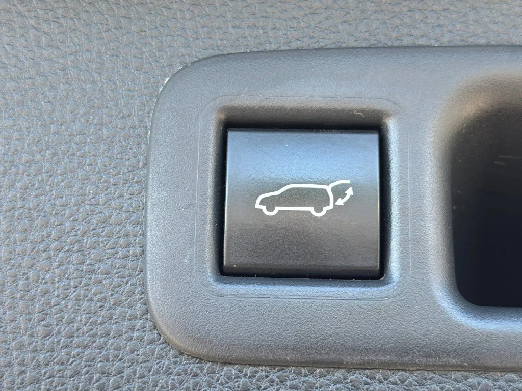 Used 2022 Blue Toyota XLE image 19