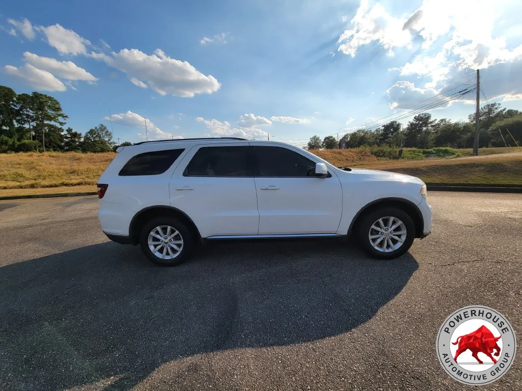 Used 2015 White Dodge SXT image 8