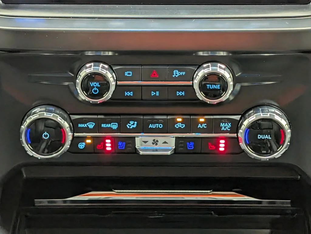 New 2026 Agate Black Metallic Ford F-250® Lariat® image 6