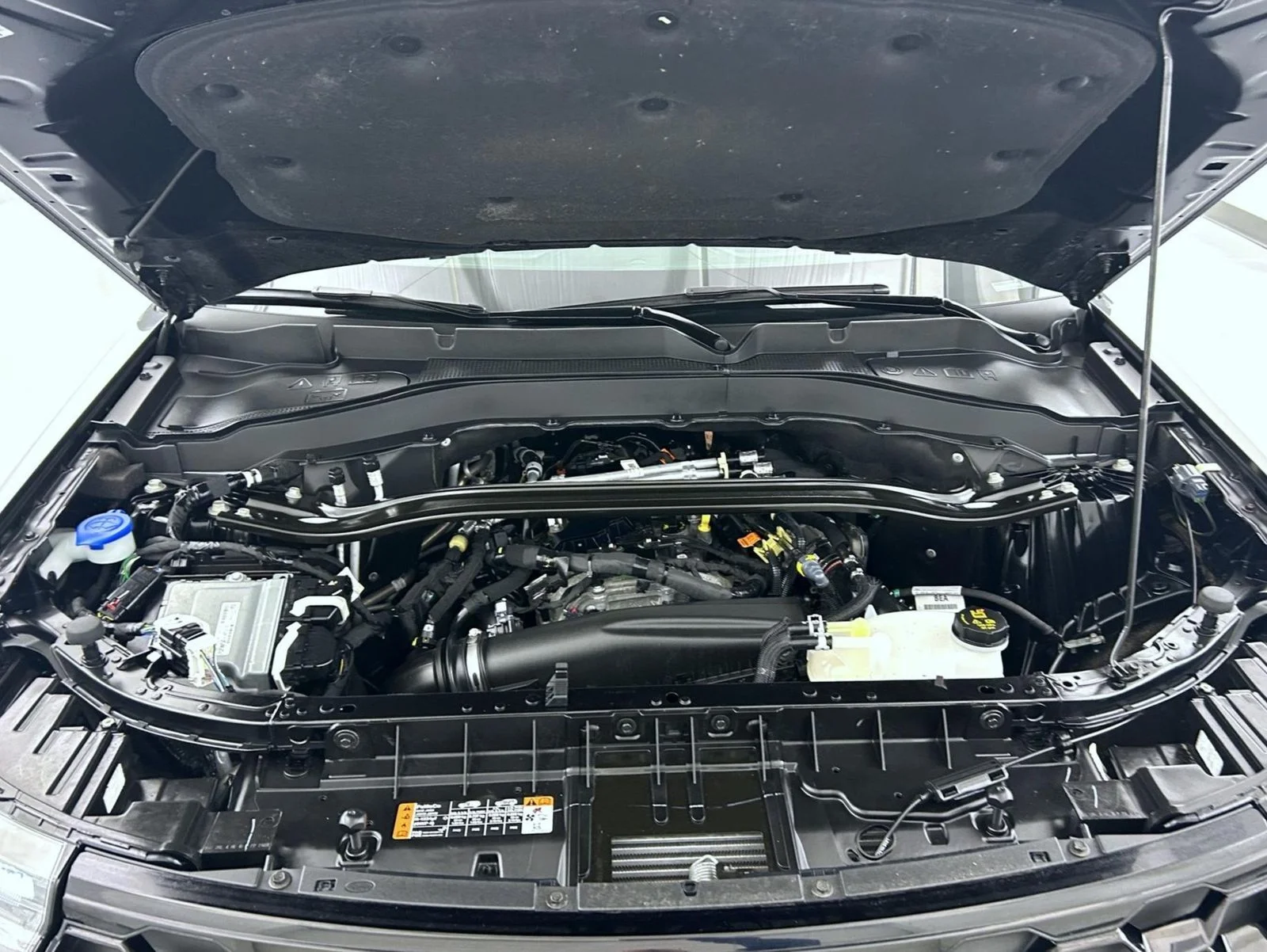 Used 2025 Gray Ford ST-Line image 26