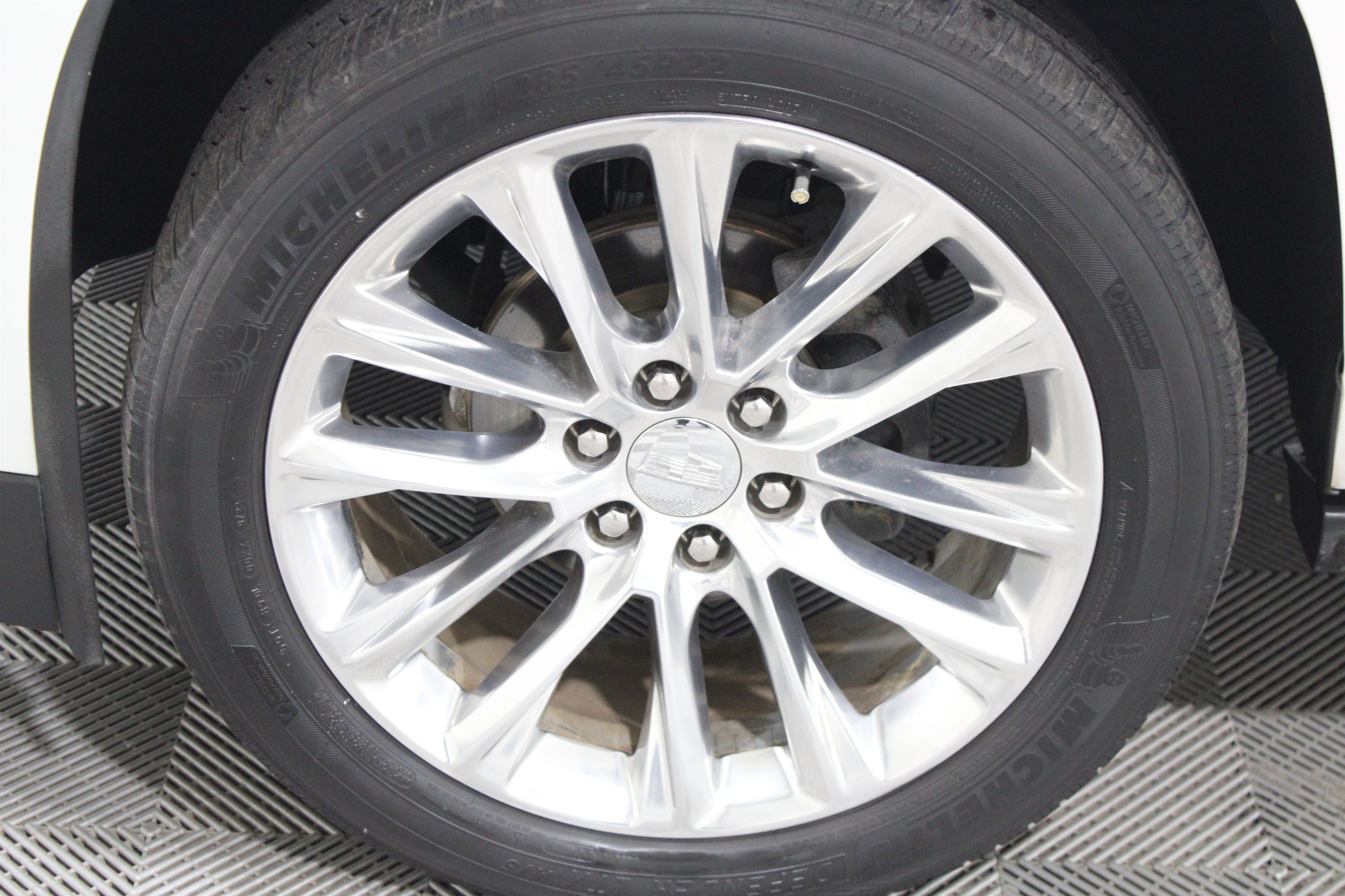 Used 2020 Crystal White Tricoat Cadillac Premium Luxury 4x4 image 42